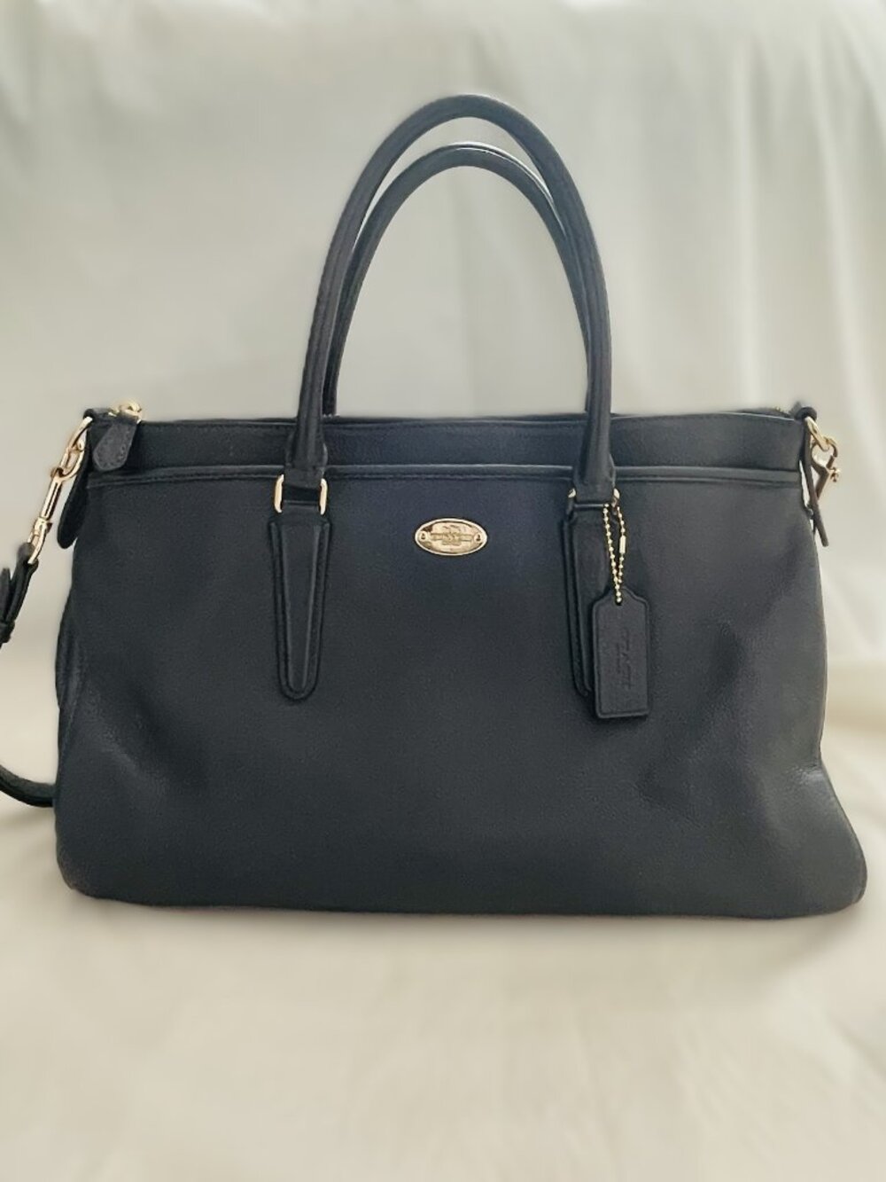 COACH Navy Blue Pebbled Leather Zip Top Tote / Satchel Bag Gold Hardware